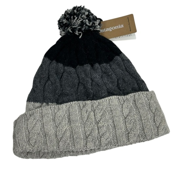 PATAGONIA Women's Wool Blend Cable Knit Pom Stocking Cap Drifter Grey Stripe - Picture 2 of 8